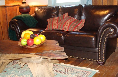 Lexington Cabin | Writer's Retreat on Shenandoah Farm