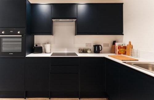 Somerton Apartment | Wych Cottage, Striking 2 Bed, Parking, Ground Floor Flat - Step Free