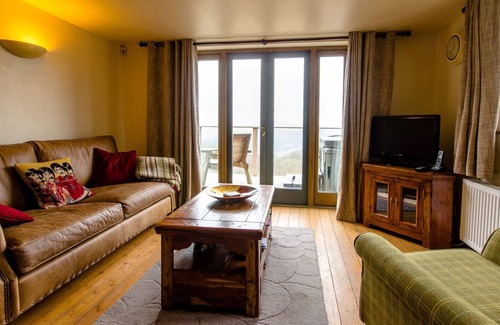 Lydbrook Cottage | Wye Valley Forest Retreat: Secluded Cottage which sleeps six & dogs very welcome