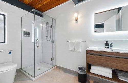 Fenton Street Hotel | Wylie Court Motor Lodge