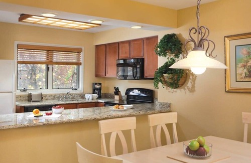 Fairfield Glade Condo | Wyndham Fairfield Glade|1BR/1BA King Suite w/Balc