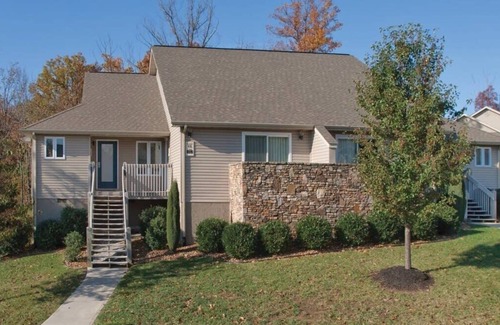 Fairfield Glade Condo | Wyndham Fairfield Glade|1BR/1BA King Suite w/Balc