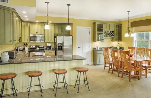 Jeffersonville Resort | Wyndham Smugglers' Notch ^ 3 Bedroom Presidential