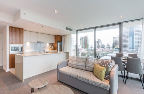 Surfers Paradise Hotel | Wyndham Surfers Paradise
