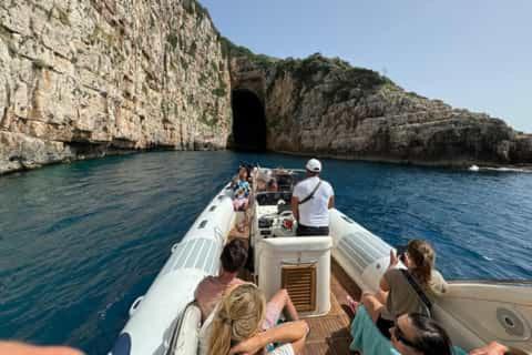 Elbasan Boat Rental | Xhiro turistike