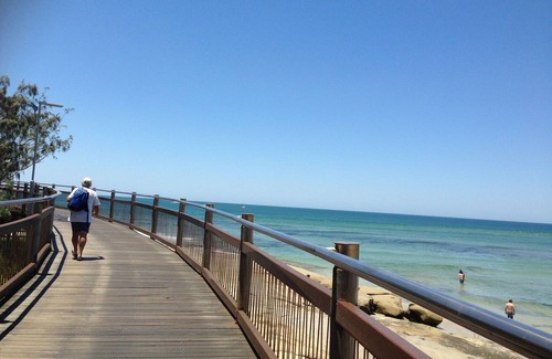 Caloundra House | XYL seaside home stay