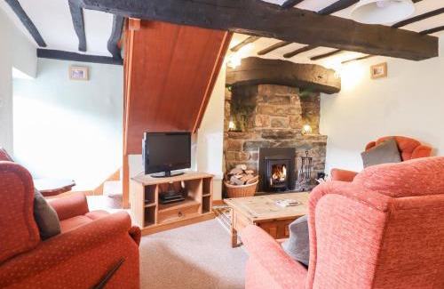 Llanbedr House | Y Bwthyn