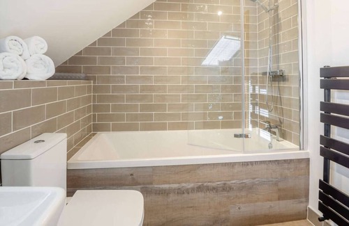 Llanycil House | Y Bwthyn Llew Coch Cottage