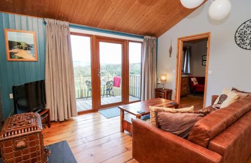 Tan-y-groes House | Y Caban Glas