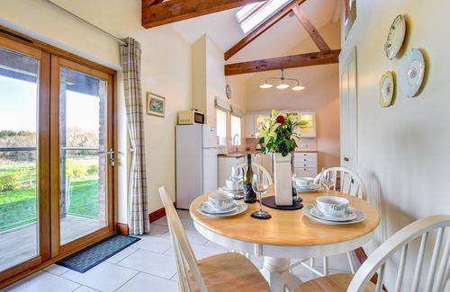Barry House | Y Cudyll Coch - Two Bedroom House, Sleeps 4