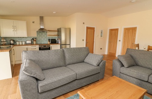 Borth Cottage | Y FELIN - CELYN, pet friendly, character holiday cottage in Borth