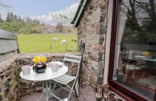 Dolgellau House | Y Gribyn - Modern stone cottage within Snowdonia's National Park