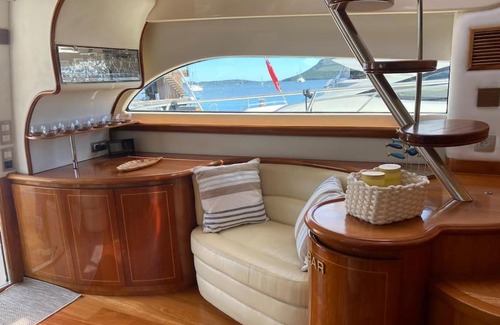 Porto-Vecchio Boat Rental | Yacht le Yauta Porto Vecchio