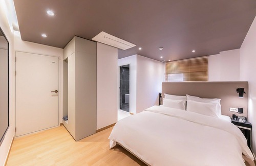Sindang-dong Hotel | Yaja Daegu Seongseo