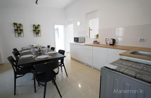 Eilat Apartment | YalaRent Afarsemon Apartments with pool - For Families & Couples