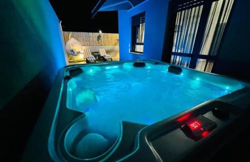 Migdal Apartment | Yalarent Melody- Suites with privat pools