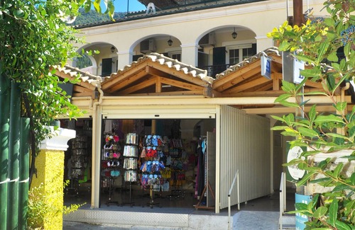 Agios Gordios Apartment | Yannis - Holiday Apartments on Agios Gordios Beach in Corfu