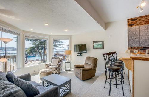Historic Bayfront House | Yaquina Bay Views! Restaurants, Shops, Walk to Everything! Unit 2