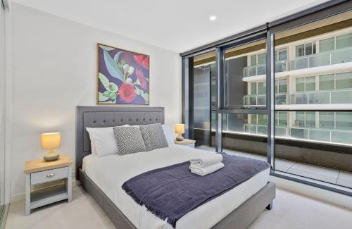 South Yarra Apartment | YARRA · YARRA Toorak Rd & Chapel St. Pool, Gym & Parking