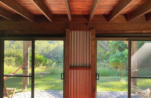Stuarts Point House | Yarrahapinni Off Grid nSpacious & cosy.nClose to Beach & National Park