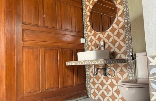 Tua House | Yas Rumah Kita