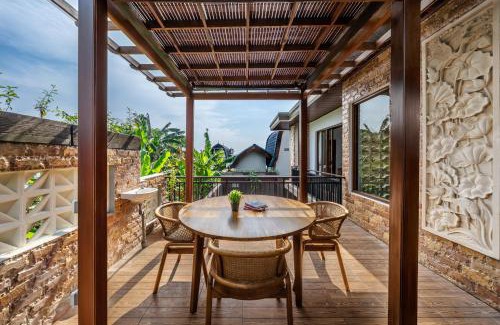 Abiansemal Villa | Yasana Jineng Villa 2 Modern 3 BR Villa with Balcony, Rooftop & New Ameneties