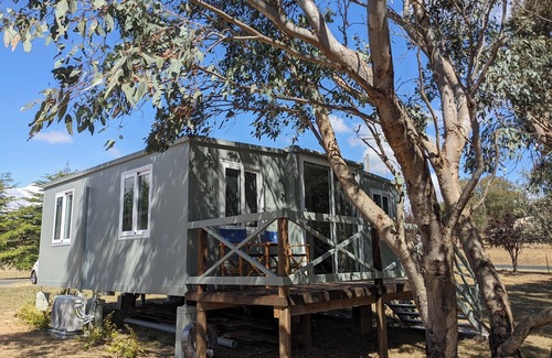 Yass Cabin | Yass farmstay (cabin)