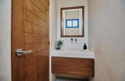 La Veleta Villa | YAX'NA House Luxury 240m2 - 12 persons - 6 rooms - 2 swimming Pool - 3 Jacuzzis