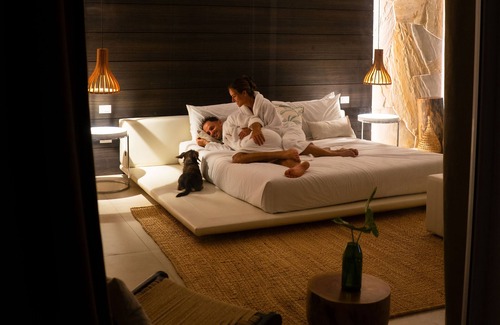 Uroa Hotel | Ycona Luxury Resort