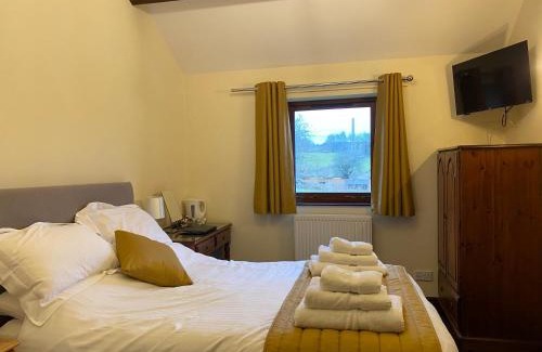 Peak District Hotel | Ye Olde Bowling Green Inn
