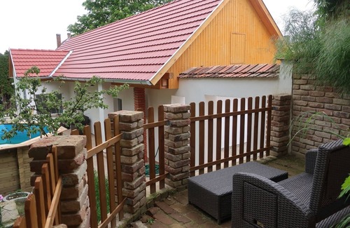 Dobrokoz House | Year-round holiday home with swimming pool and whirlpool. Dogs welcome!