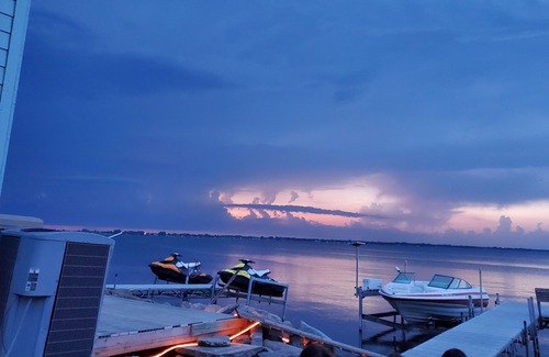 Arlington House | Year Round Lake Home on Lake Poinsett