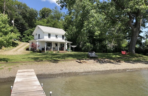 Hammondsport House | Year round lakefront house on Keuka Lake