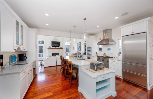 West Cape May House | Year-Round Retreat in West Cape May with Pool – Pet Friendly! Biriding Retreat