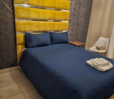 Emfuleni Bed & Breakfast | YELLO GUEST HOUSE CE2