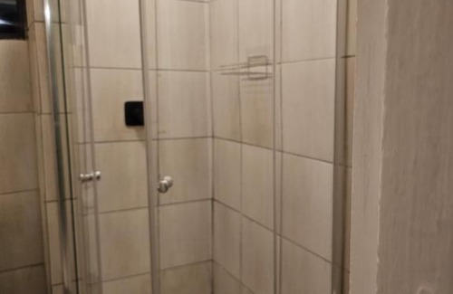 Emfuleni Bed & Breakfast | YELLO GUEST HOUSE CE2