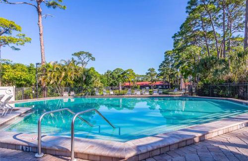 Sarasota House | Yellow Pine Villa