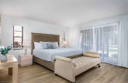 Sarasota House | Yellow Pine Villa