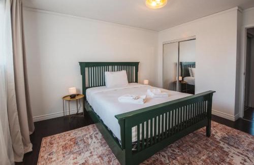 Yellowknife Apartment | Yellowknife Downtown Toboggan Hill Retreat