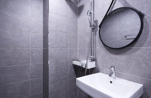Yeongdeok Hotel | Yeongdeok Ganggu Port Stay
