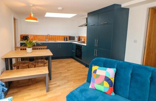 Matlock House | Yew Tree Cottage