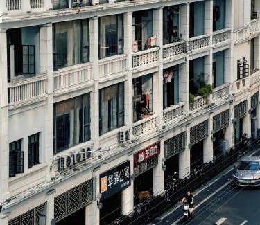 Liwan Hotel | Yimimi Apartment - Guangzhou 13th Line Yide Road Metro Station