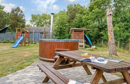 Dannemare House | "Ylvie" - 500m from the sea by Interhome