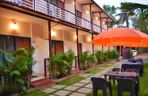 Morjim Hotel | YogiTree Beach Resort & Cafe - 100m from Morjim Beach