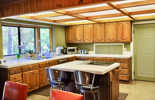 Oakhurst House | Yosemite area home w/Private River Access, Awesome Pool - Perfect for Families