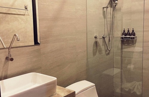Ramkhamhaeng Hotel | Yotaka The Hostel