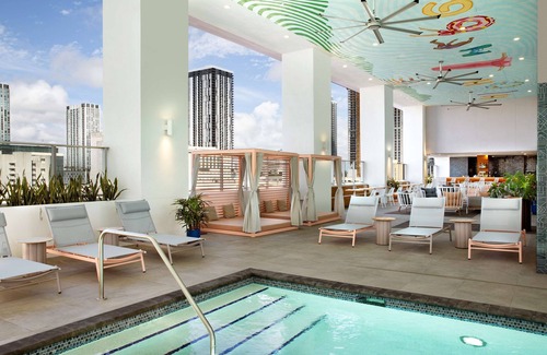 Downtown Miami Apartment | YotelPad Miami