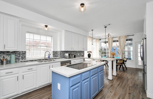 George Bush Park/Eldridge House | Your Charming Getaway w/Game Room & Pool Oasis