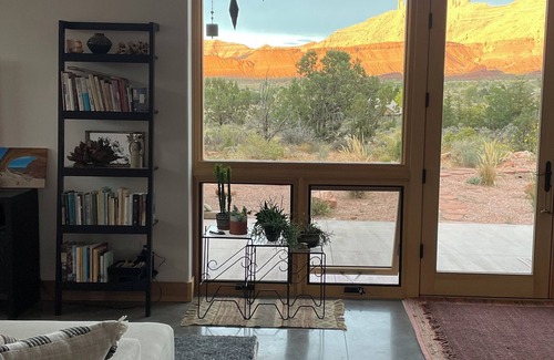 Castle Valley House | Your dream retreat in a private and tranquil 2 bed/2 bath home near Moab, Utah