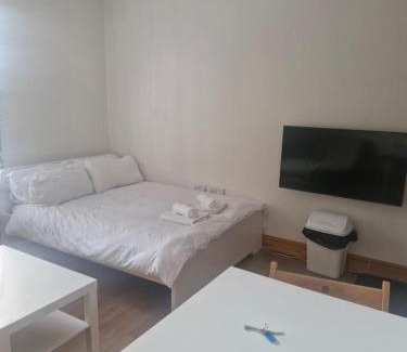 Highgate Apartment | Your home away from home in Highgate